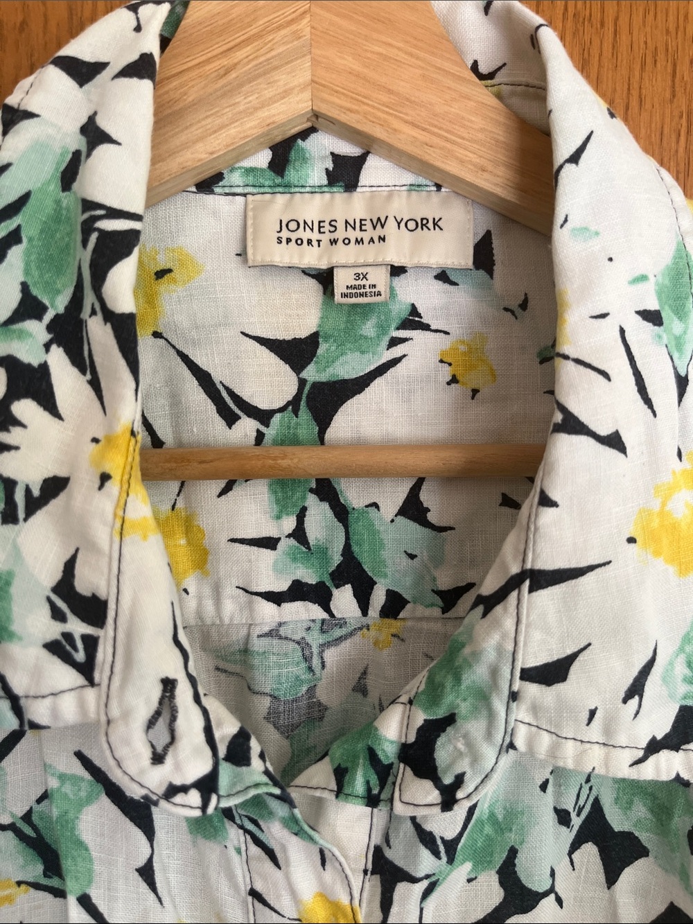 Jones New York Linen Daisy Print Blouse View 2